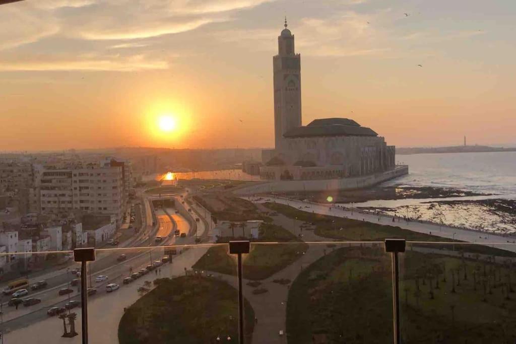 Marina - Sea & Mosque View - By Appartali Appartement *